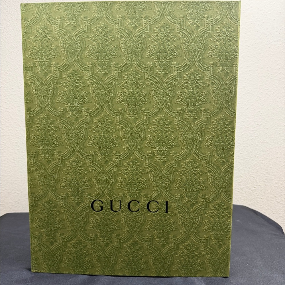 Gucci Box - Picture 2 of 3